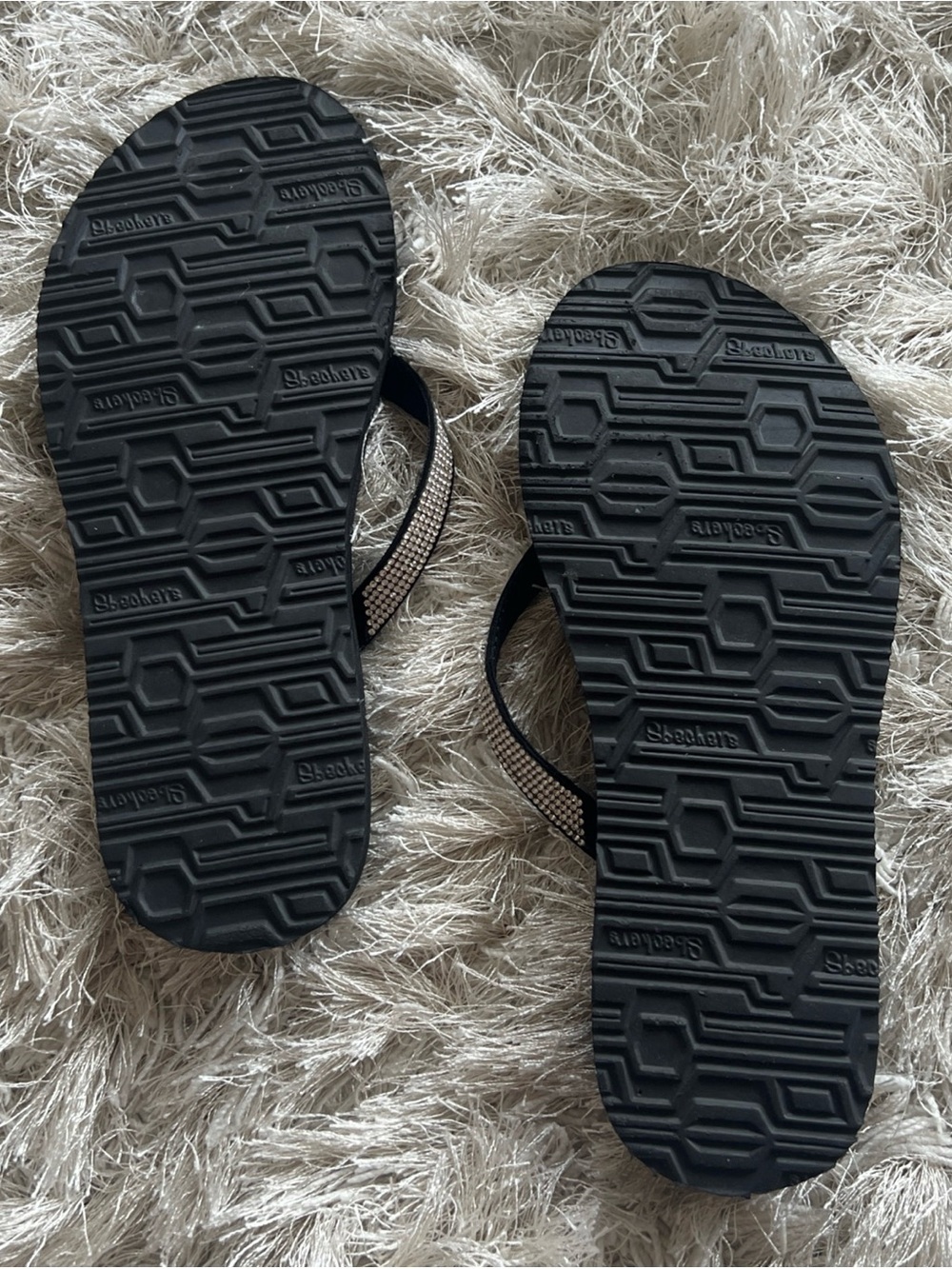 Skechers Black Flip Flop Sandals with Rhinestone T-Strap Yoga Foam - Picture 6 of 8